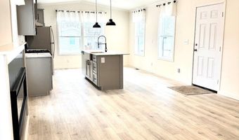 222 Goldenrod Ln E, Altoona, WI 54720