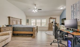 102 Cimmaron Ct, Alvarado, TX 76009