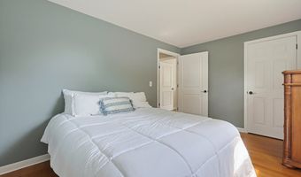 27 Bear Hill Rd, Cumberland, RI 02864