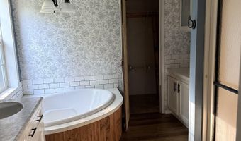 1718 N HWY 43 Hwy, Bloomfield, IN 47424