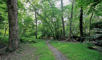 7019 MACARTHUR Blvd, Bethesda, MD 20816