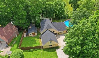 1954 Lakeview Dr, Avon, IN 46123
