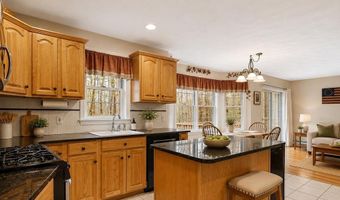 22 Lakewood Dr, Alton, NH 03810