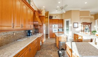 13724 Chateau Ct, Apple Valley, CA 92307