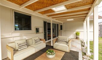 755 Kaipii St, Kailua, HI 96734