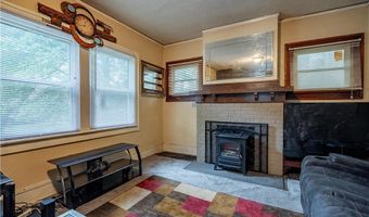 531 Fernwood Dr, Akron, OH 44320