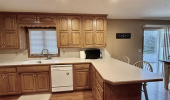 12925 Prairiewood Dr, Aberdeen, SD 57401