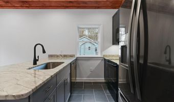77 PARKER Trl, Albrightsville, PA 18210