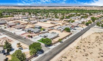 17993 Mondamon Rd, Apple Valley, CA 92307