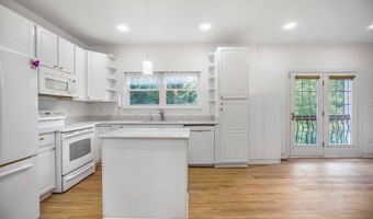 43782 BROOKLINE Ter, Ashburn, VA 20147