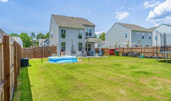 59 Walkabout Dr, Aberdeen, NC 28315