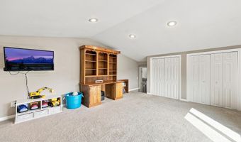 906 Delaware Dr, Buffalo, WY 82834