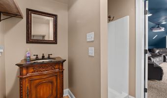 107 Colonel Burt Dr, Benton, LA 71006