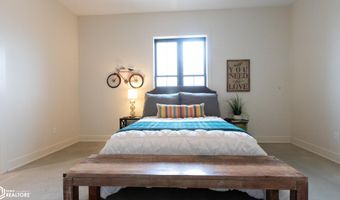 23249 Maple Rdg, Adel, IA 50003
