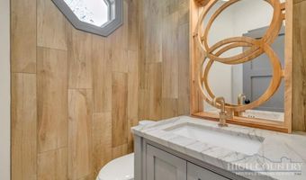 30 Crestview Ln, Banner Elk, NC 28604