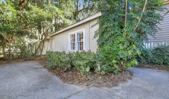 1214 King St, Beaufort, SC 29902