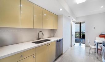 10175 Collins Ave PH8, Bal Harbour, FL 33154
