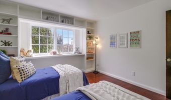 3886 Santa Cruz, San Diego, CA 92107