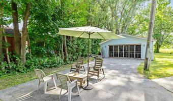 37 Wheeler Dr, Alburgh, VT 05440
