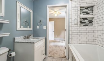 710 Bluffview Dr, Angola, IN 46703