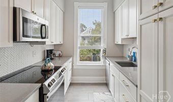 418 E Waldburg St A & B, Savannah, GA 31401