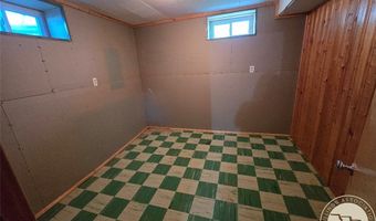 414 S 8th St E, Baker, MT 59313