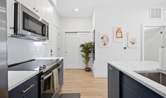 2310 4TH St NE 15, Washington, DC 20002