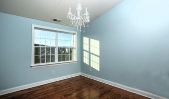 27 Warrington Round 27, Danbury, CT 06810