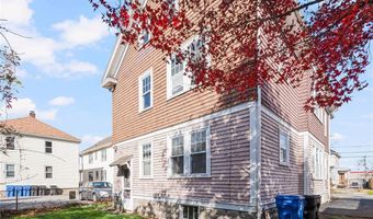 130 Wollaston St, Cranston, RI 02910