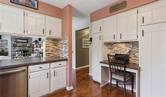 6118 132nd St W, Apple Valley, MN 55124