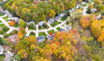 6289 Scarborough Dr SE, Ada, MI 49301