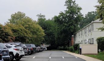 4358 N PERSHING Dr 43582, Arlington, VA 22203