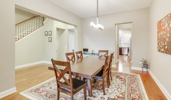 1506 W NORTHWEST Hwy, Arlington Heights, IL 60004