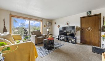 215 S Hale St 7C, Addison, IL 60101