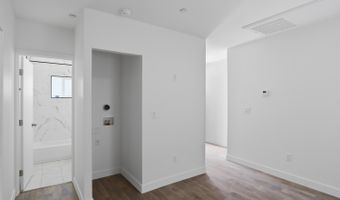 338 N 1ST St, Avondale, AZ 85323