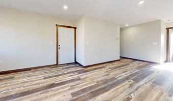 312 E 4th St, Bicknell, IN 47512