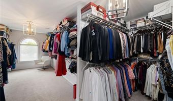 765 Falls Landing Ct, Alpharetta, GA 30022