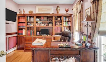402 DERRYTOWN Dr, Bear, DE 19701