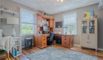 71 Vinton Ave, Cranston, RI 02920