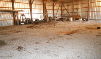 5967 335th St, Albany, MO 64402