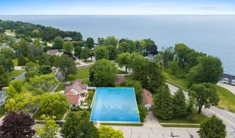 120 Vernon St, Algoma, WI 54201