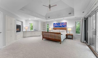 6829 LITTLE RIVER Tpke, Annandale, VA 22003