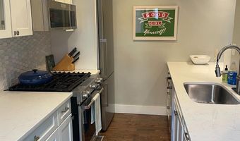 1601 18TH St NW 307, Washington, DC 20009