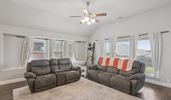 109 Gateway Dr, Alvarado, TX 76009