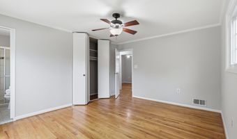 8532 CANTERBURY Dr, Annandale, VA 22003