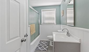 5 St Theresa Ave, Bristol, RI 02809