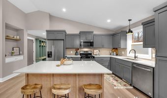 10886 Douglas Dr, Allendale, MI 49401