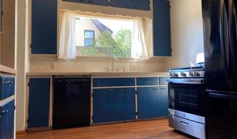 227 Crescent Dr, Akron, OH 44301