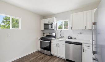 806 Josephine Ave, Columbus, OH 43204
