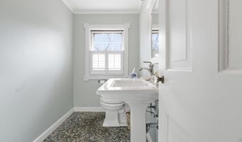 26 Westbrook Rd, Worcester, MA 01602